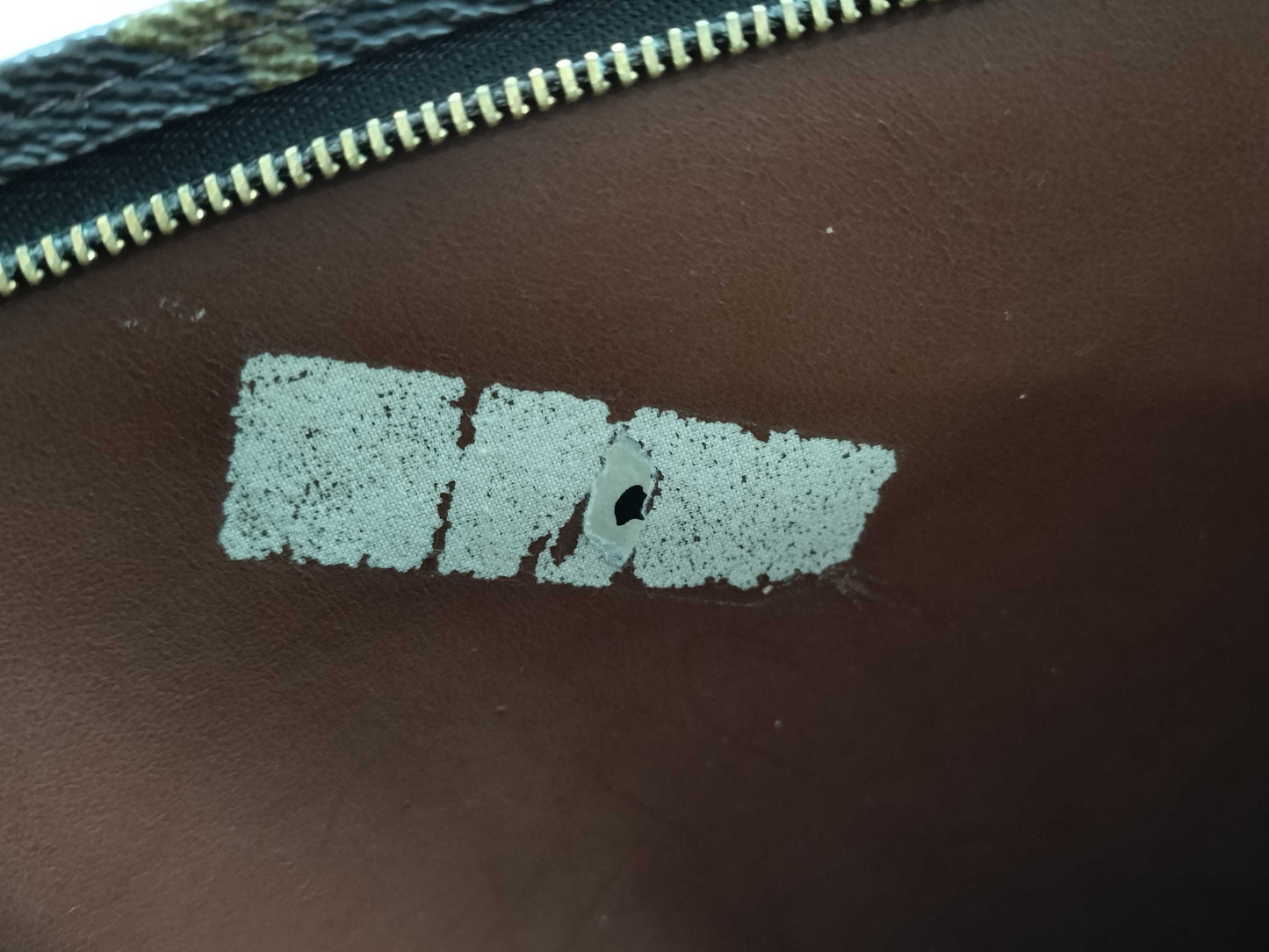 LOUIS VUITTON Louis Vuitton bag pouch