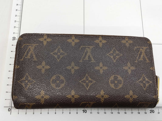 LOUIS VUITTON Louis Vuitton Monogram Wallet