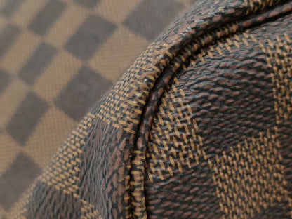 LOUIS VUITTON Damier Neverfull MM Tote Bag with Pouch