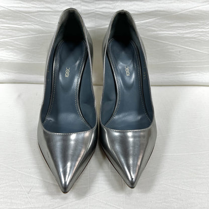 Sergio Rossi pointed toe metallic stiletto pumps, size 35 1/2