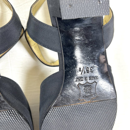 FENDI Medallion-embellished slingback pumps, size 36 1/2
