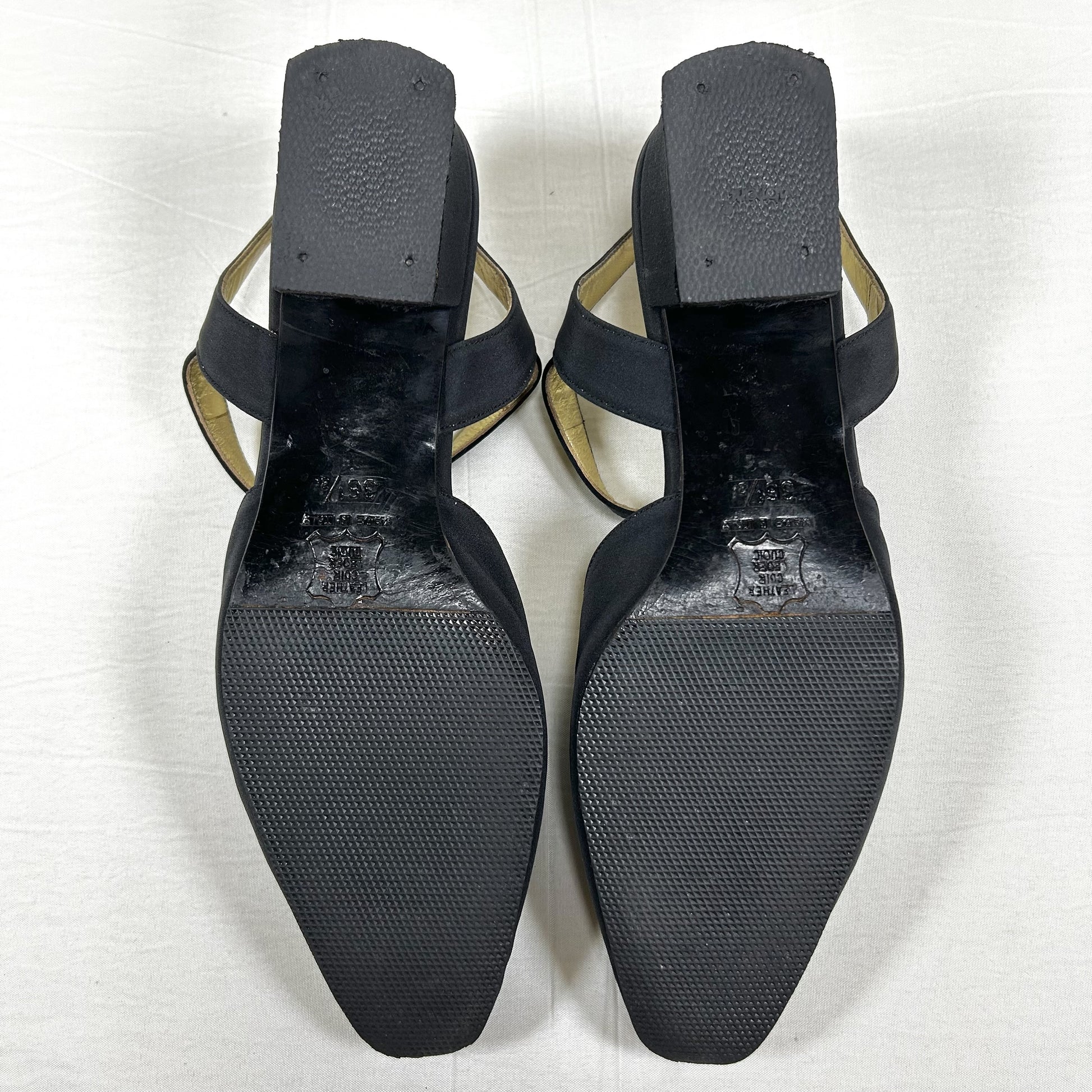 FENDI Medallion-embellished slingback pumps, size 36 1/2
