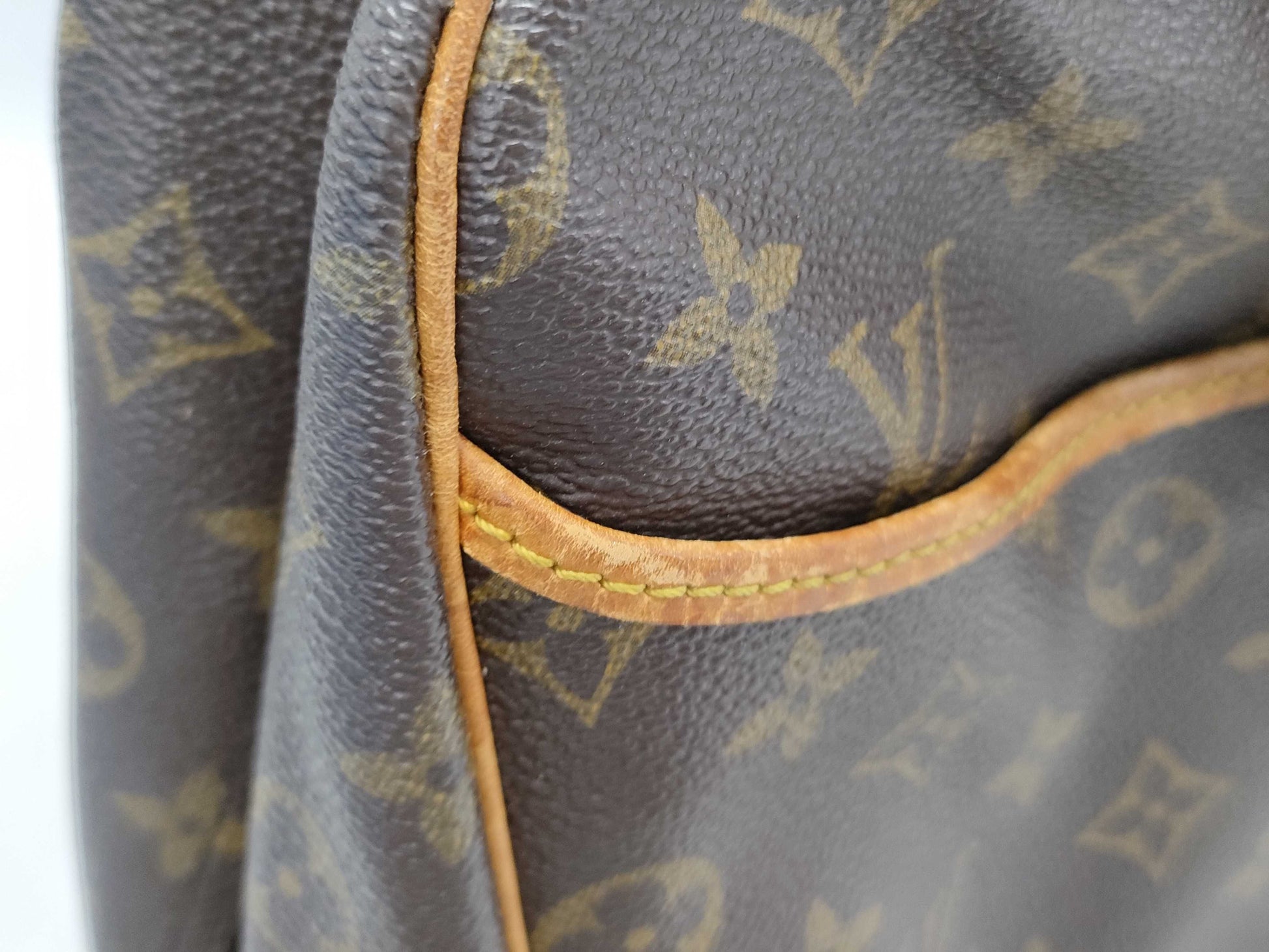 LOUIS VUITTON Louis Vuitton Monogram Brand Bag Deauville Handbag VI1922 Bag