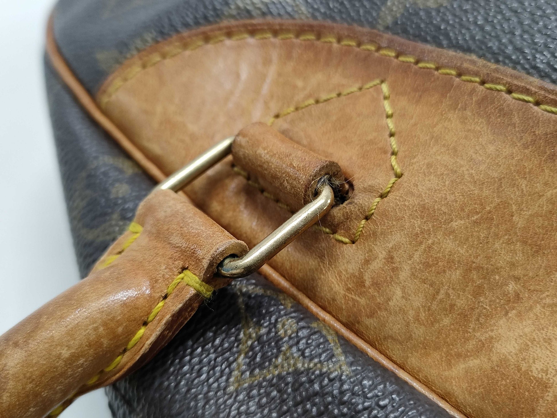 LOUIS VUITTON Louis Vuitton Monogram Brand Bag Deauville Handbag VI1922 Bag