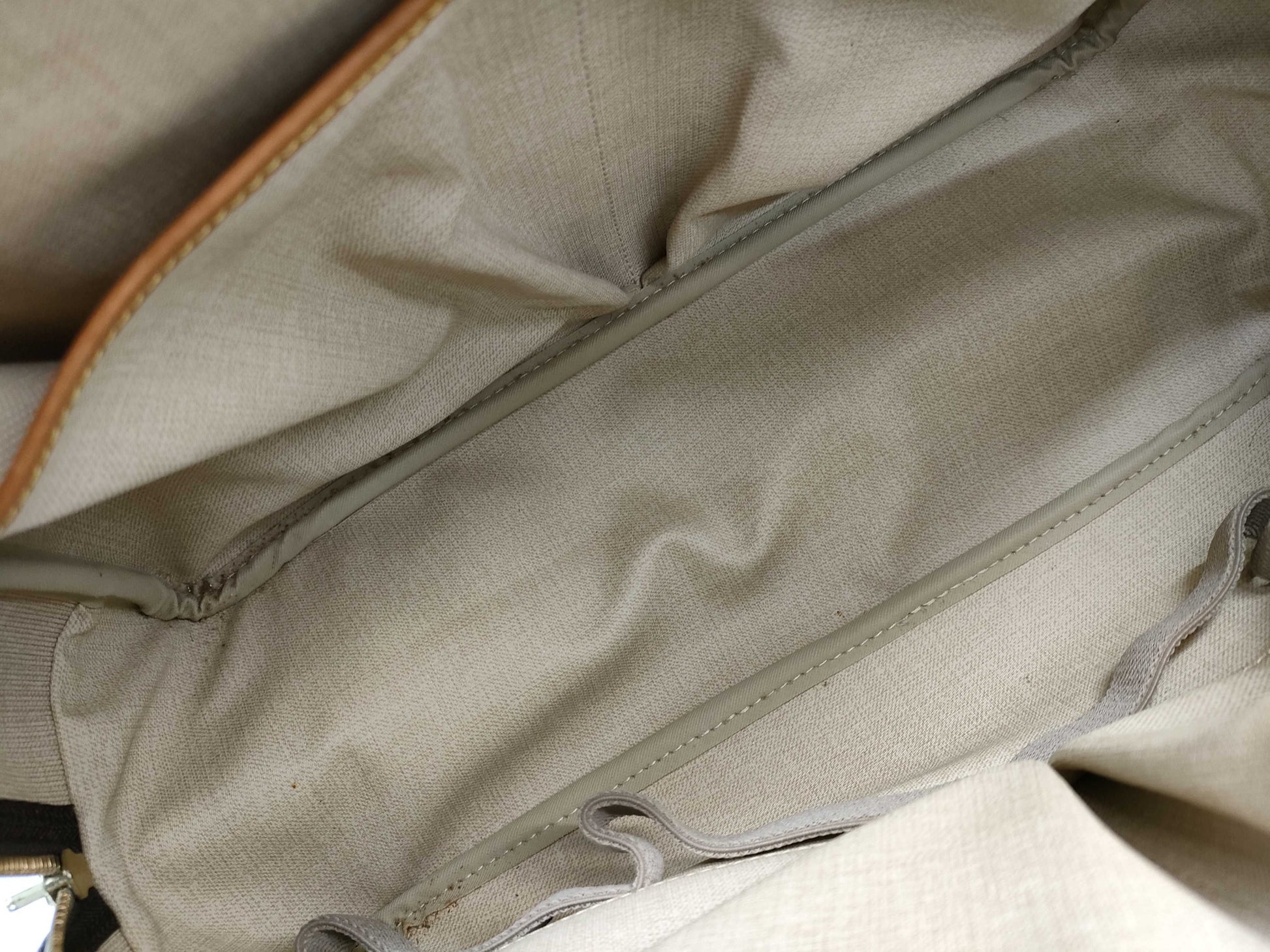 LOUIS VUITTON Louis Vuitton Monogram Deauville Handbag 