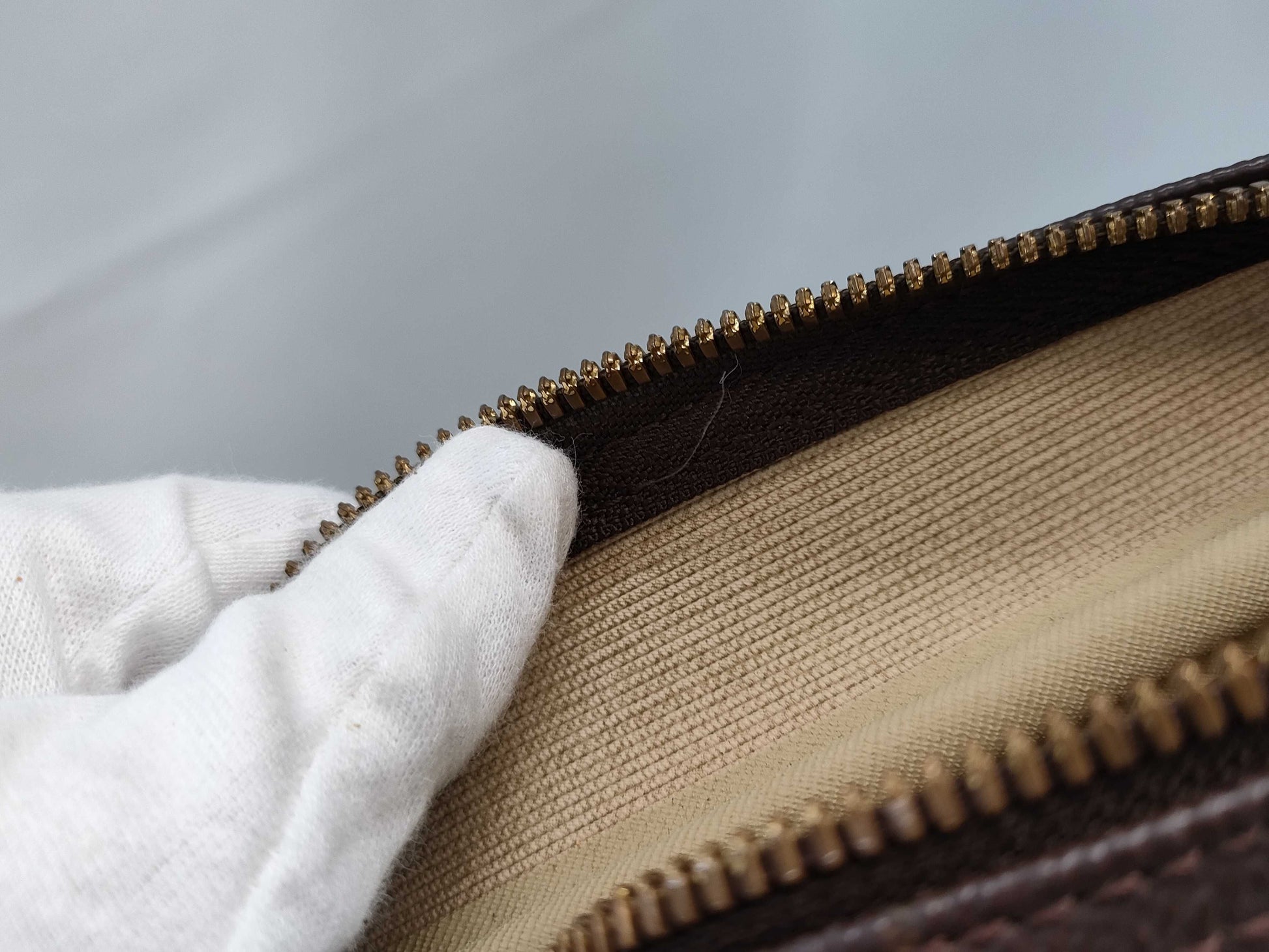 LOUIS VUITTON Louis Vuitton Monogram Deauville Handbag 