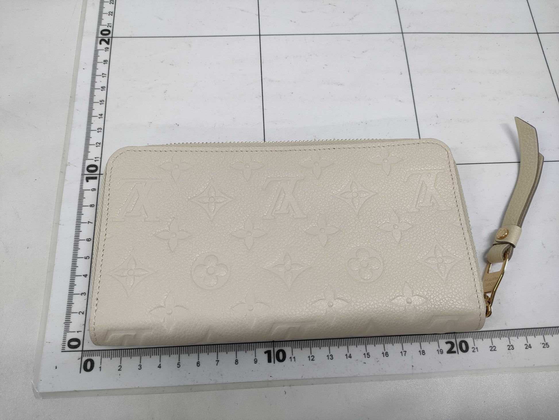 LOUIS VUITTON Empreinte Portefeuille Secret Long Wallet with Initials SP0132
