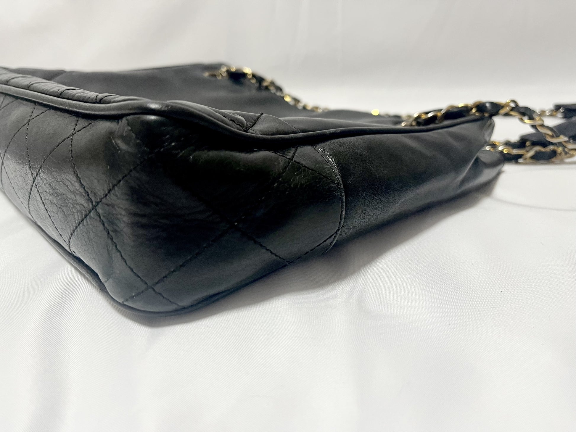 CHANEL Matelasse Shoulder Bag, Gold Hardware, Black, Seal #0 Series, Shoulder Bag