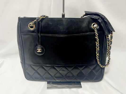 CHANEL Matelasse Shoulder Bag, Gold Hardware, Black, Seal #0 Series, Shoulder Bag