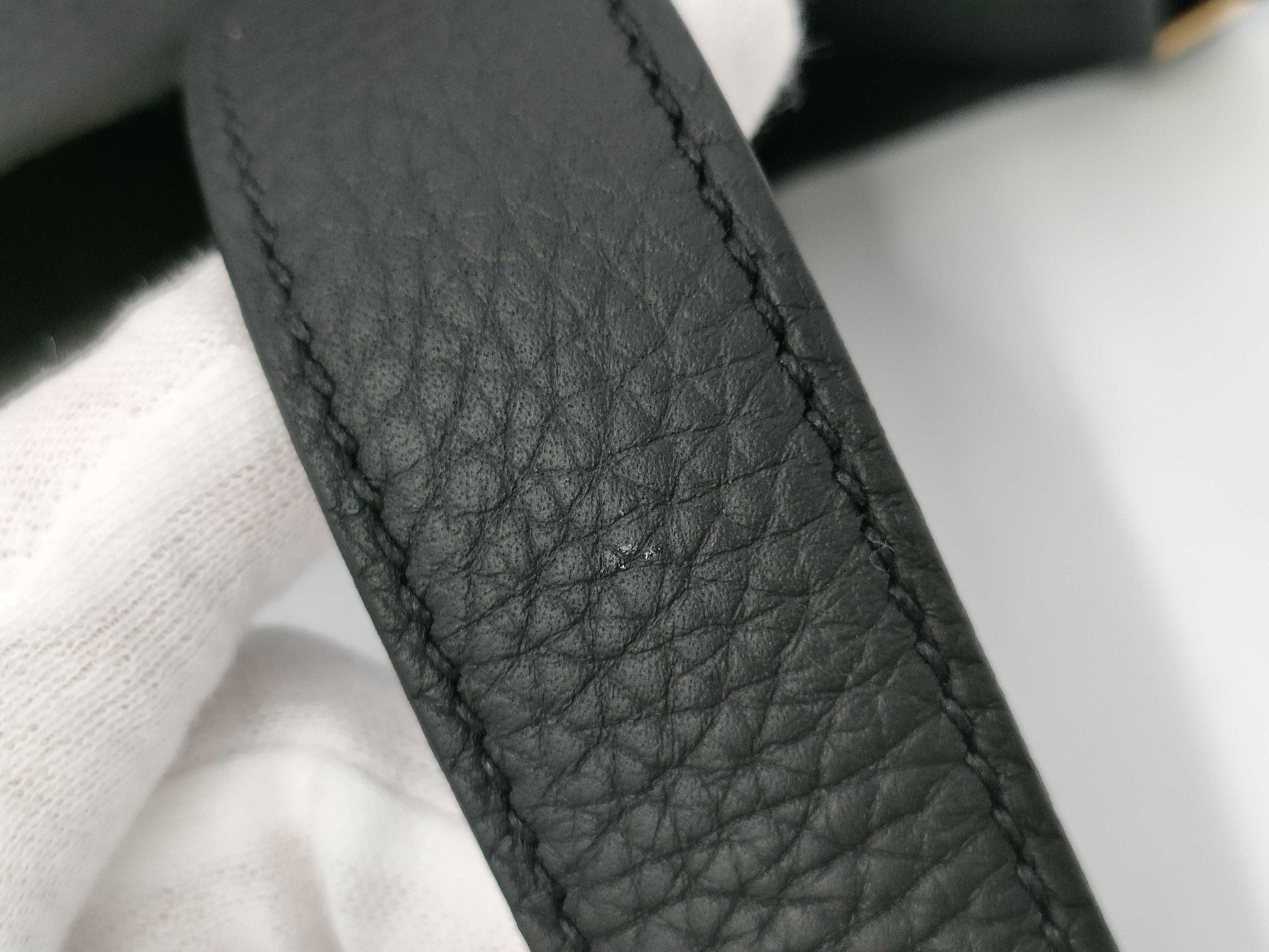 HERMES Picotin Lock MM size black handbag with gold hardware and K stamp