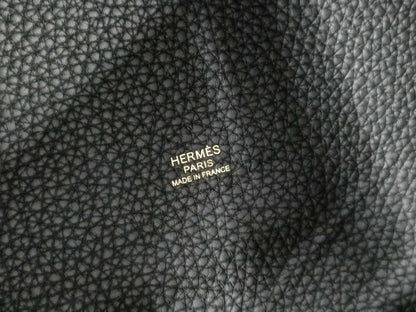 HERMES Picotin Lock MM size black handbag with gold hardware and K stamp