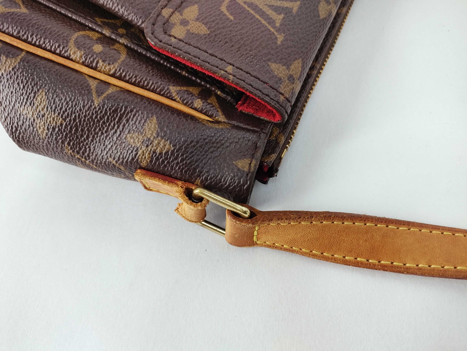 LOUIS VUITTON Monogram Louis Vuitton Viva Cite PM Shoulder Bag