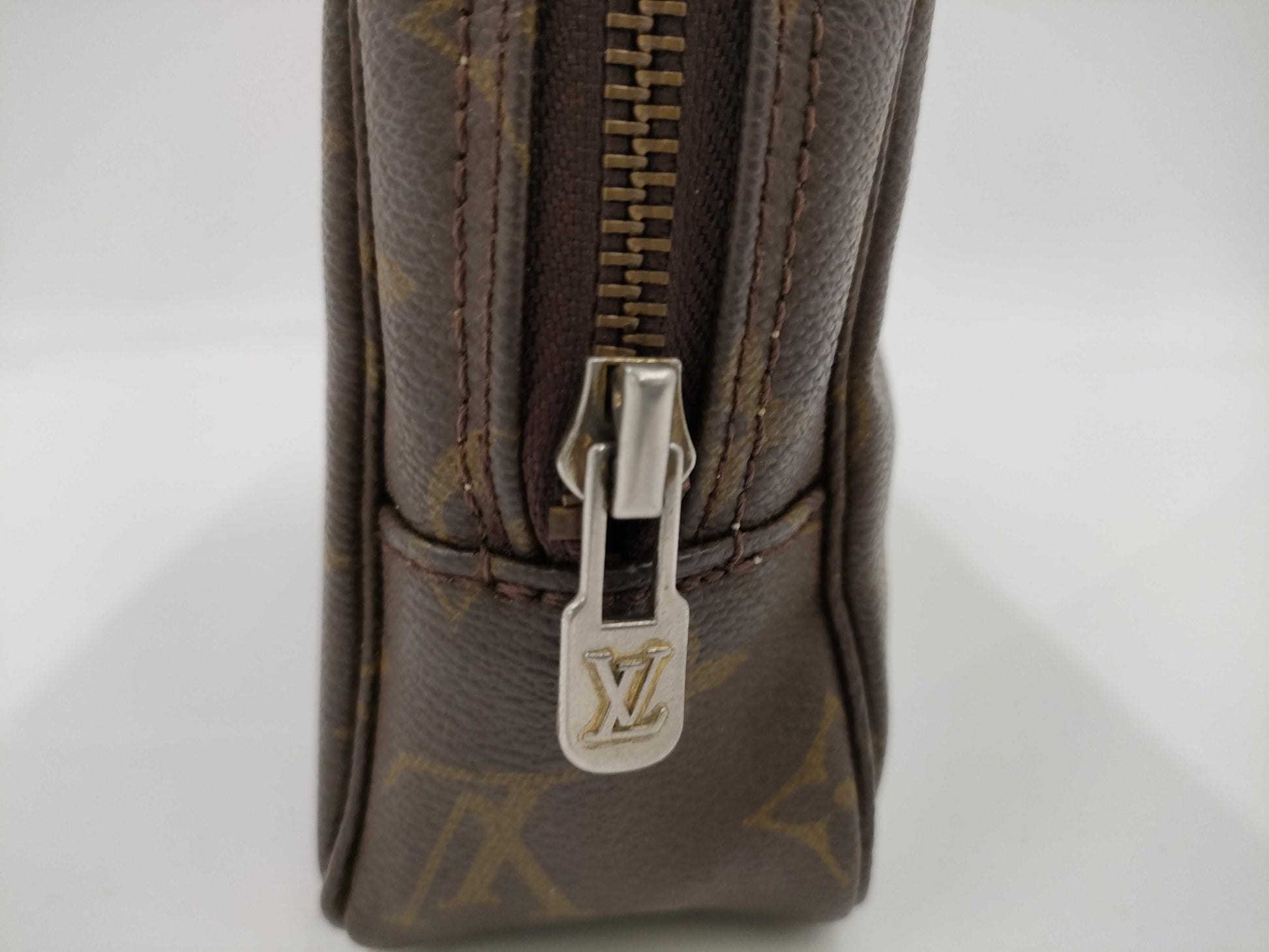 LOUIS VUITTON Monogram Truss Wallet Z5359 Second Bag