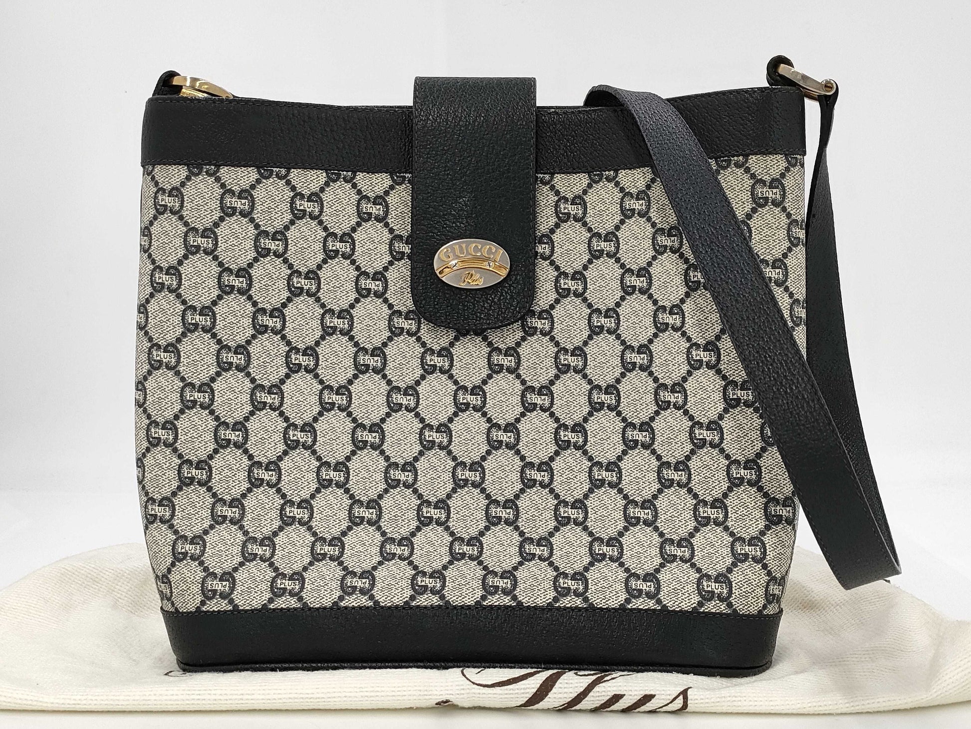 GUCCI GG Plus Bucket Shoulder Bag