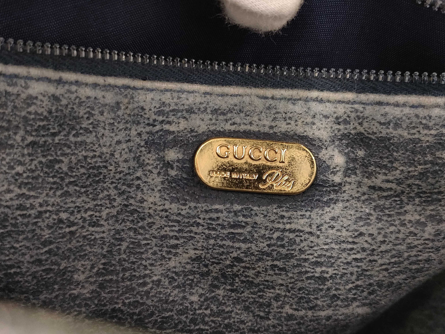 GUCCI GG Plus Bucket Shoulder Bag