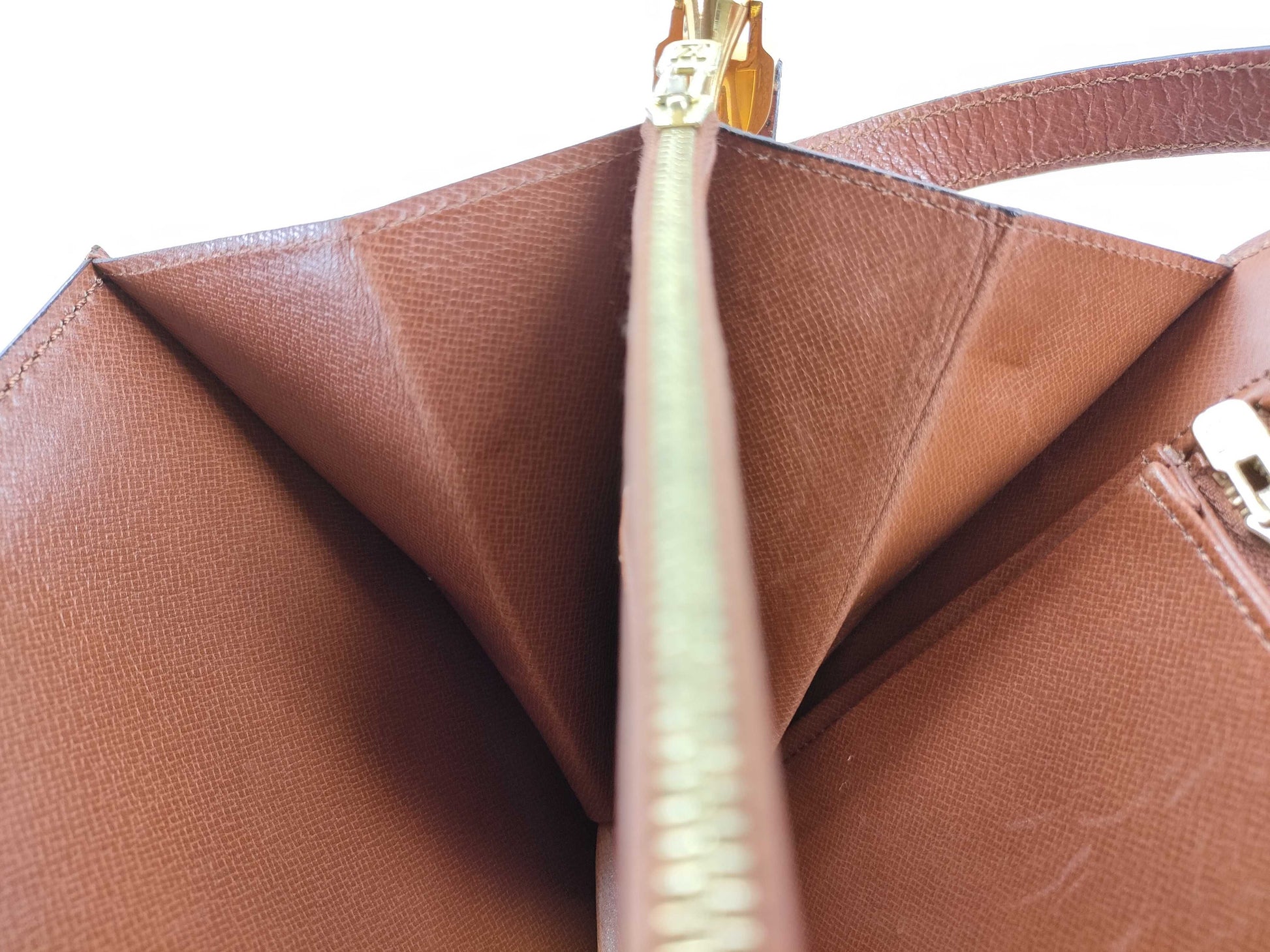 LOUIS VUITTON Monogram LOUIS VUITTON Bag Shoulder Bag
