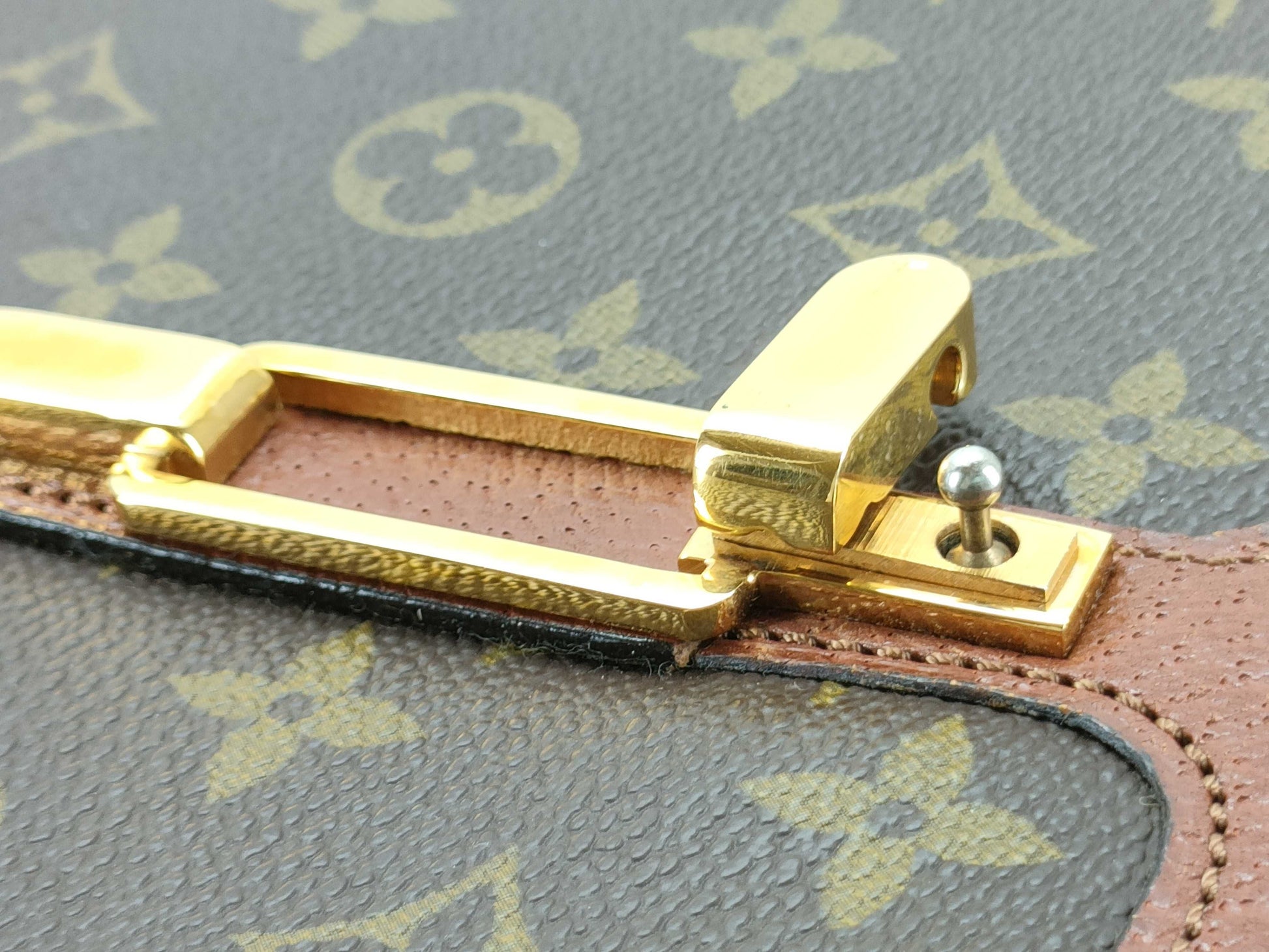 LOUIS VUITTON Monogram LOUIS VUITTON Bag Shoulder Bag