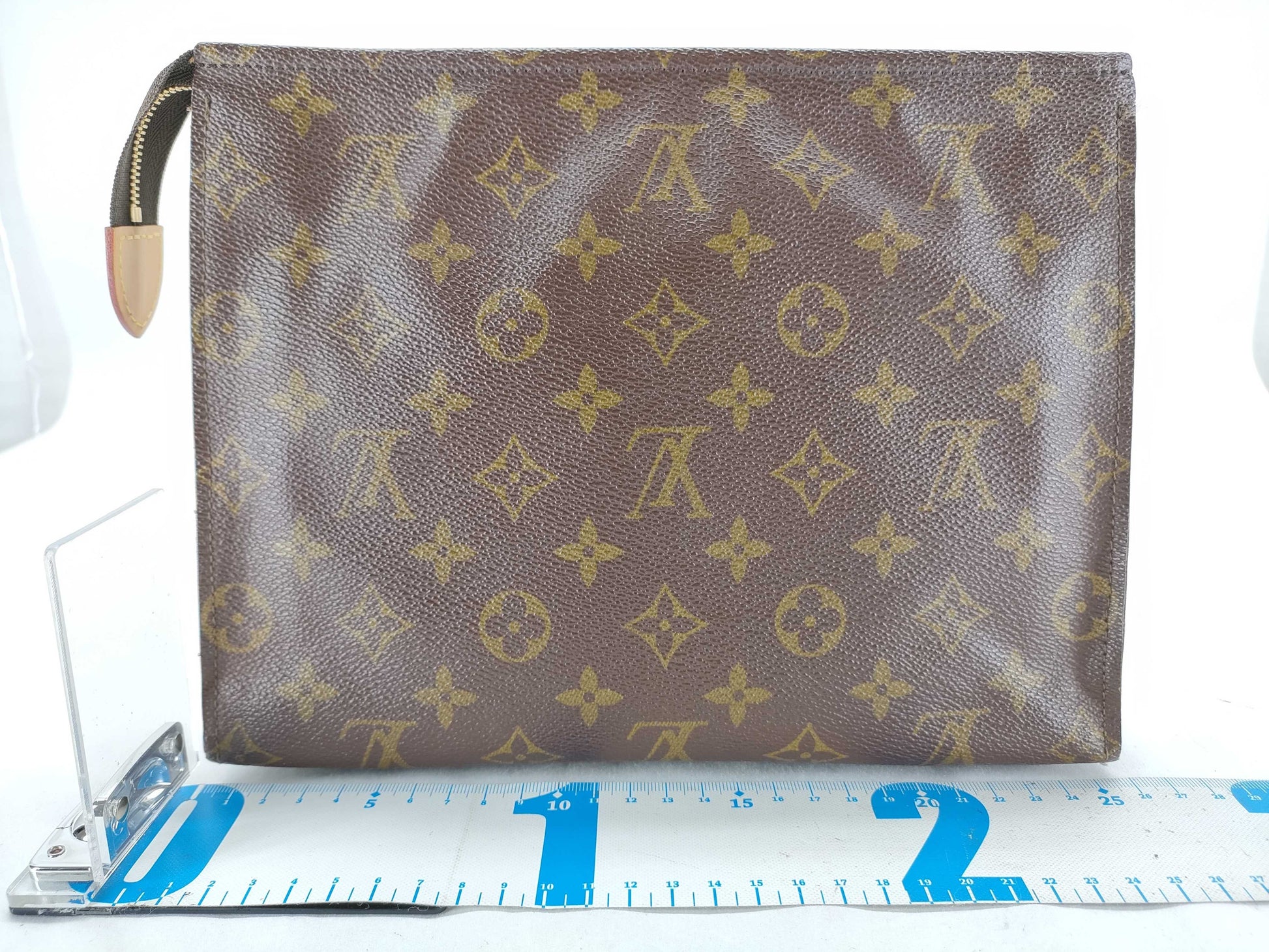 LOUIS VUITTON Monogram LOUIS VUITTON Bag Pouch