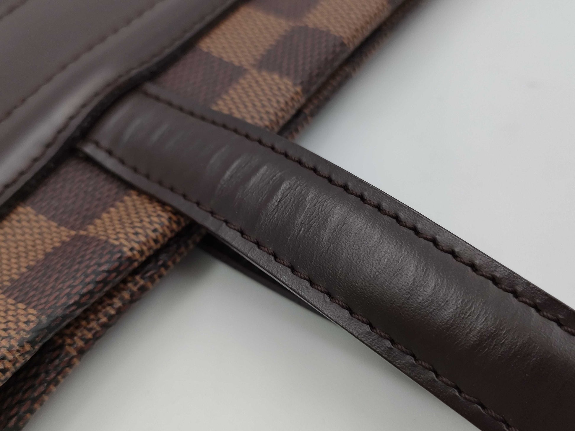 LOUIS VUITTON Louis Vuitton Clifton Damier Tote Bag