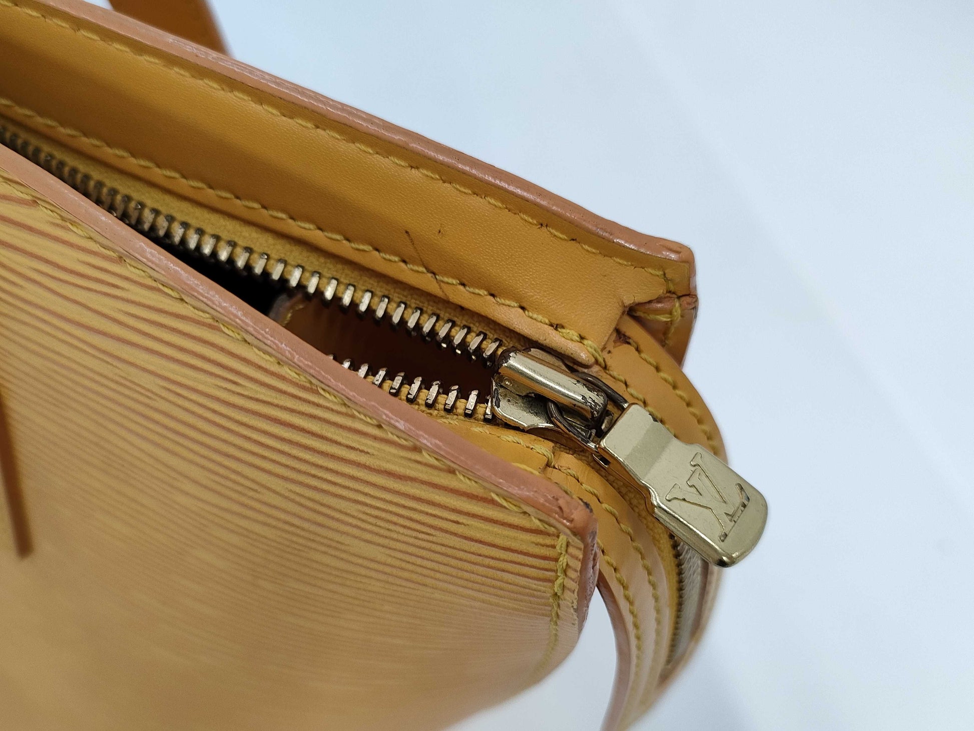 LOUIS VUITTON Episaint Jacques Yellow Tote Bag