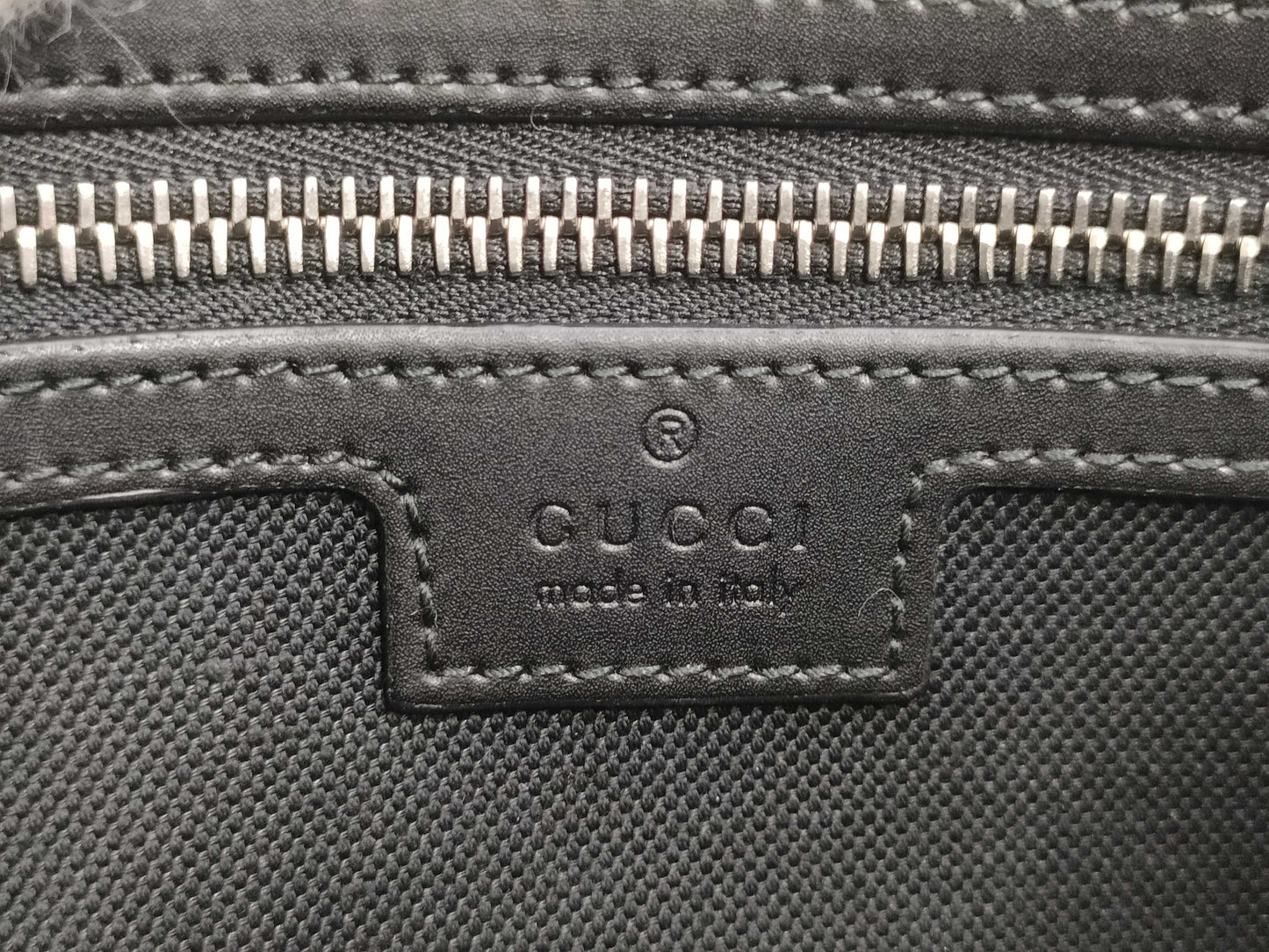 GUCCI GG Supreme Body Bag Bag