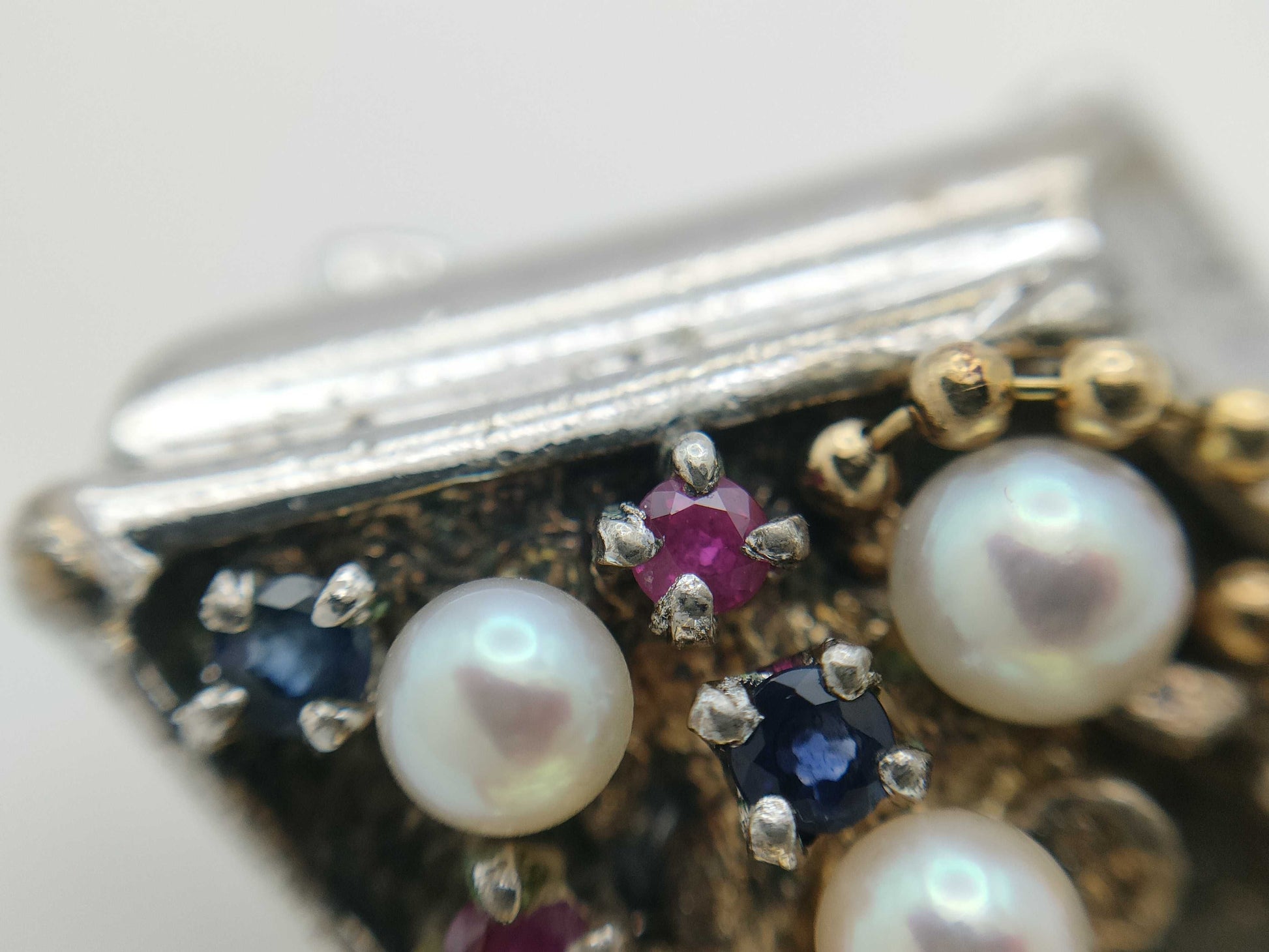 MIKIMOTO Pearl Diameter Approx. 3.4mm-3.8mm Colored Stone Pendant Top in 18K Gold 7.2g 