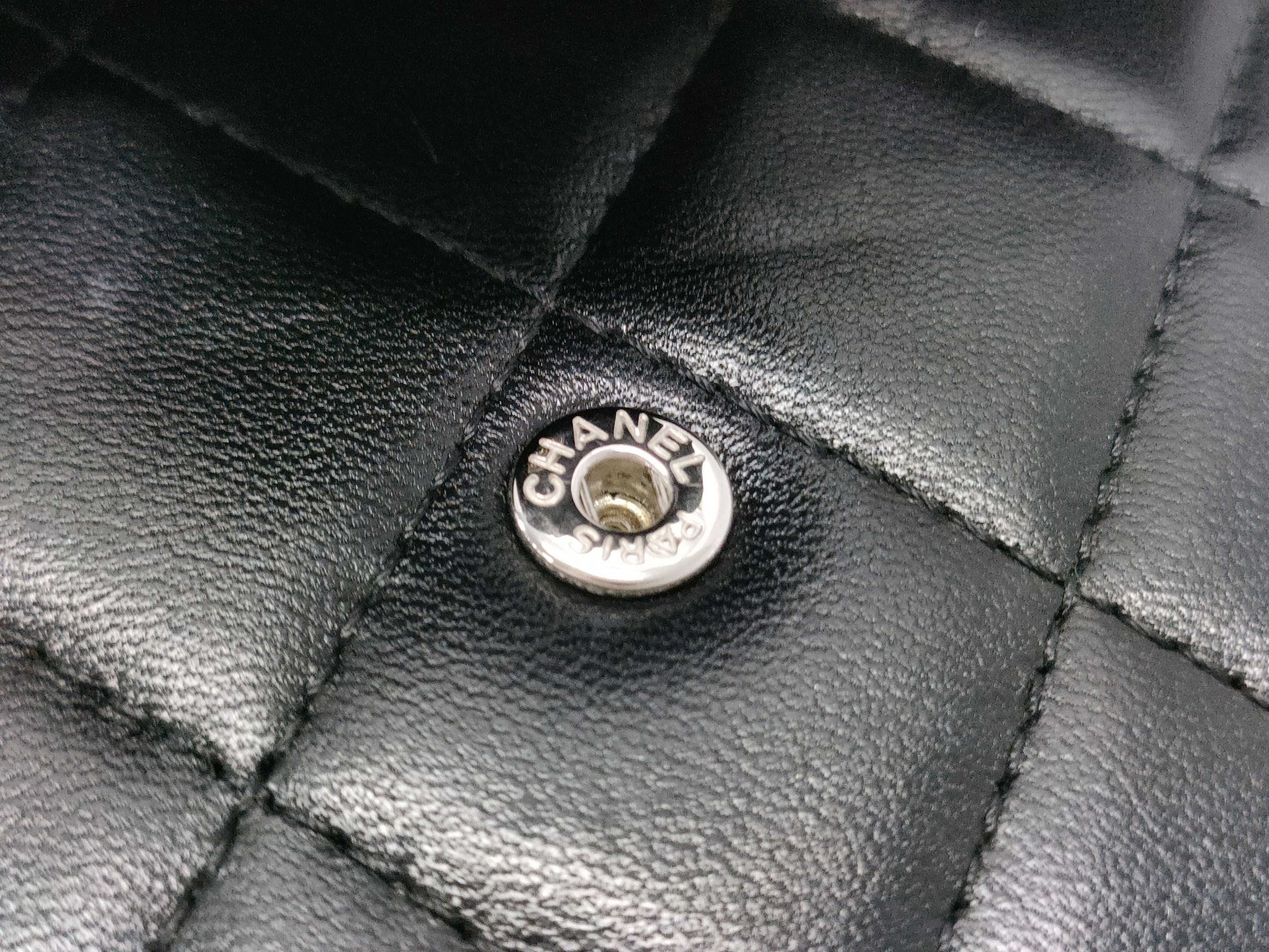 CHANEL Classic Mini Chain Wallet Matelasse, Black, Lambskin, AP0238, Size 30