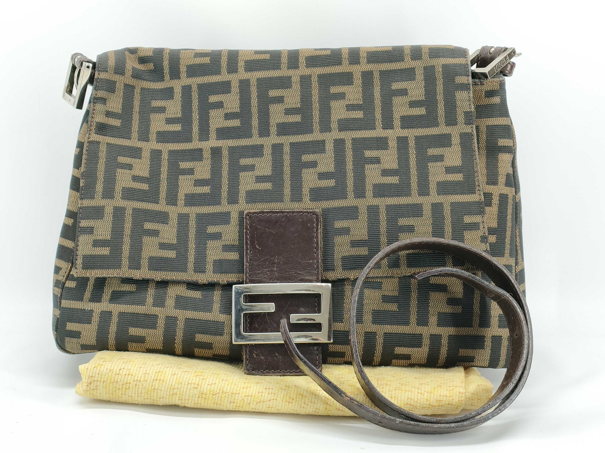 FENDI Zucca Pattern Shoulder Bag Mamma Bucket Zucca Canvas Brown Shoulder Bag