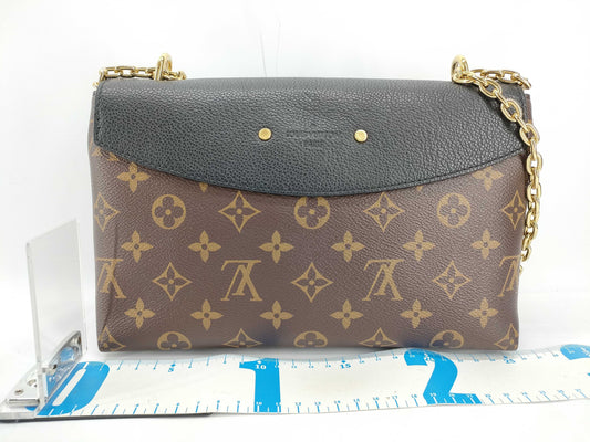 LOUIS VUITTON M43714 Monogram Samplacid Monogram M43714 Shoulder Bag