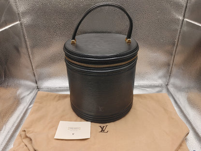 LOUIS VUITTON Epi Cannes M48032 A20915 Vertical Vanity Bag in Epi Leather Noir with Padlock, Key, and Pouch