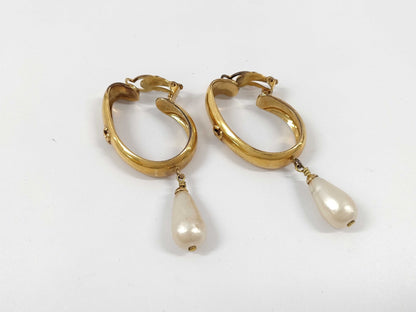 CHANEL Pearl Coco Mark Earrings with Rice