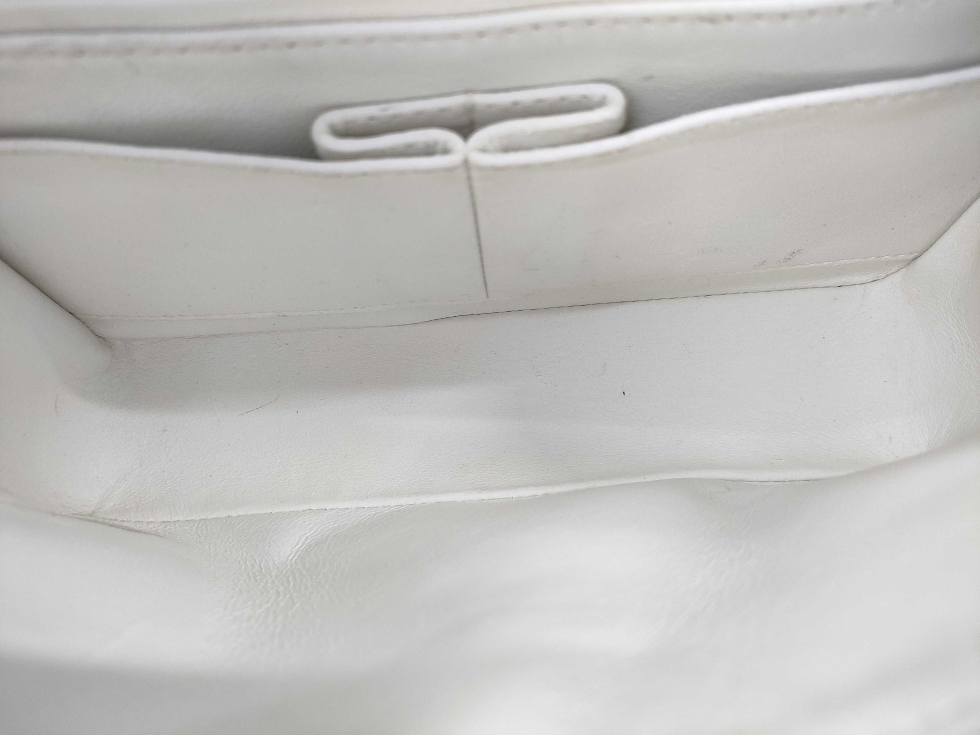 CHANEL Matelasse Plastic Chain Handbag