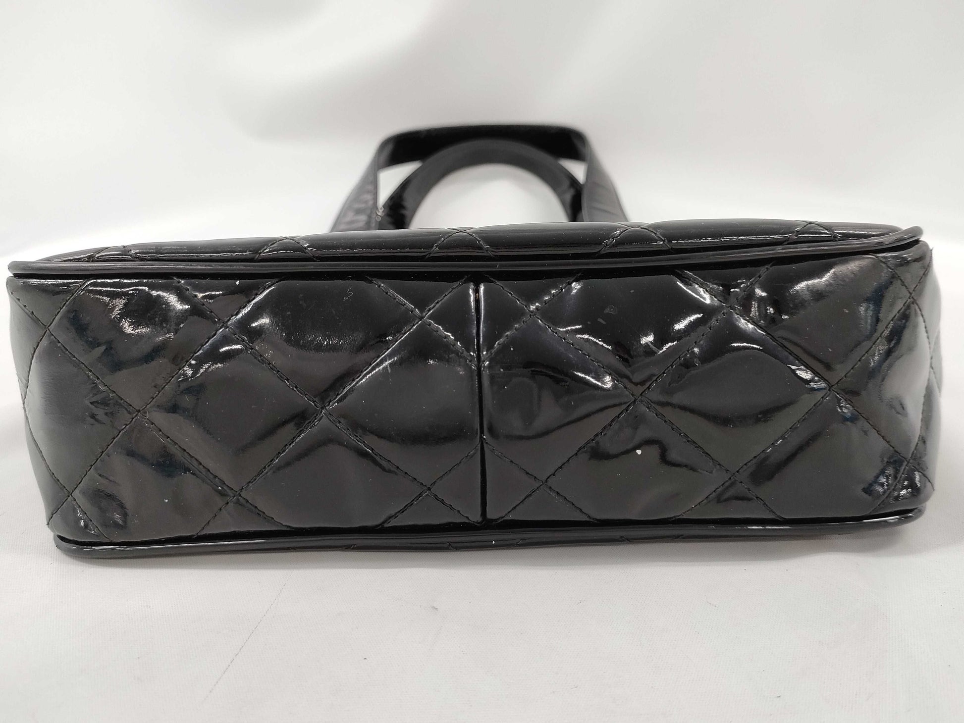 CHANEL Matelasse Handbag Patent Leather Handbag