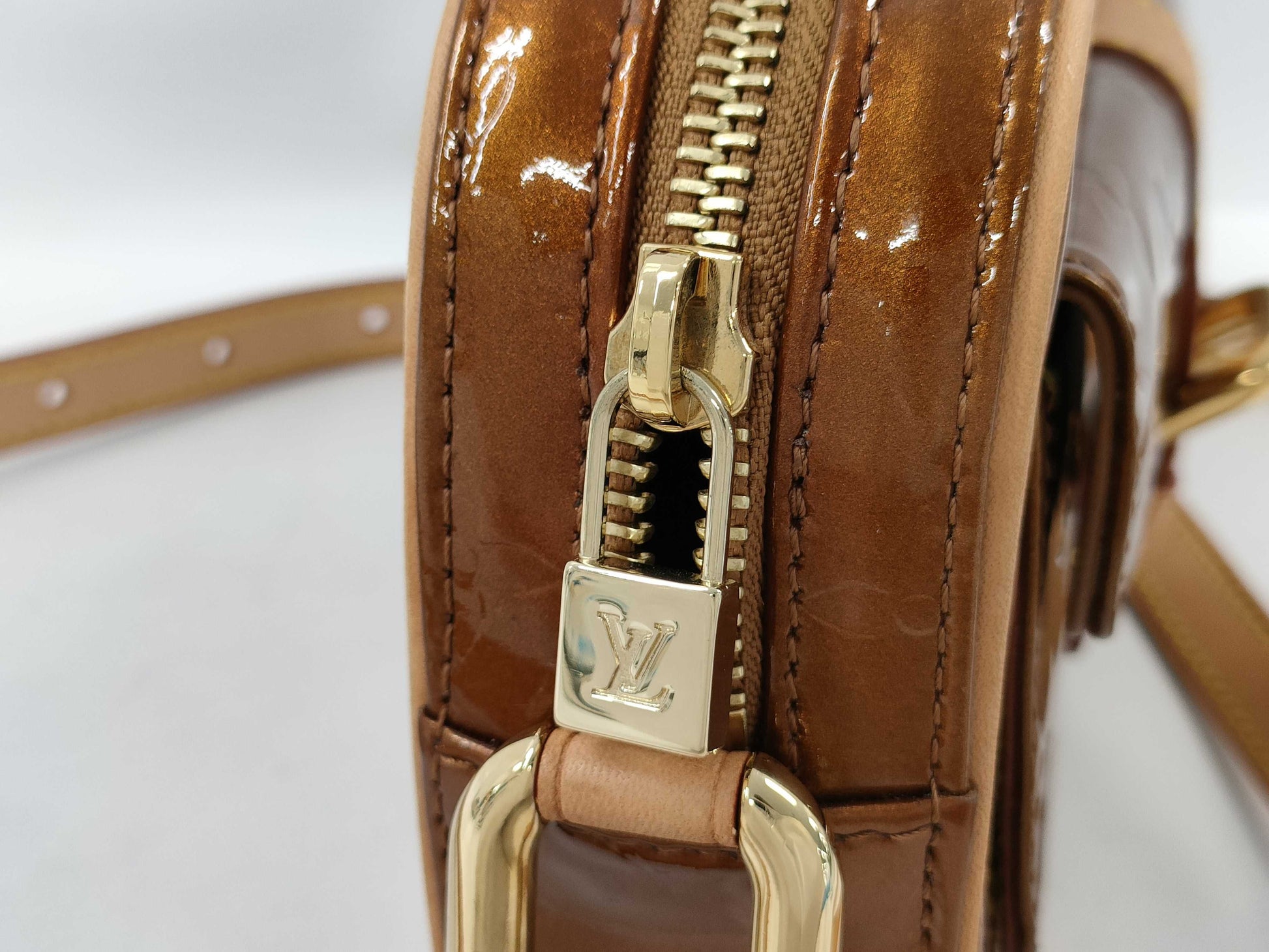 LOUIS VUITTON Monogram Vernis Christy MM Shoulder Bag Shoulder Bag