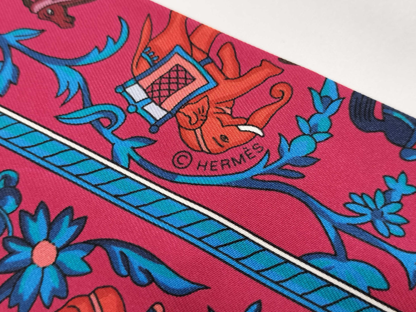 HERMES Silk Maxi Twilly Other Accessories
