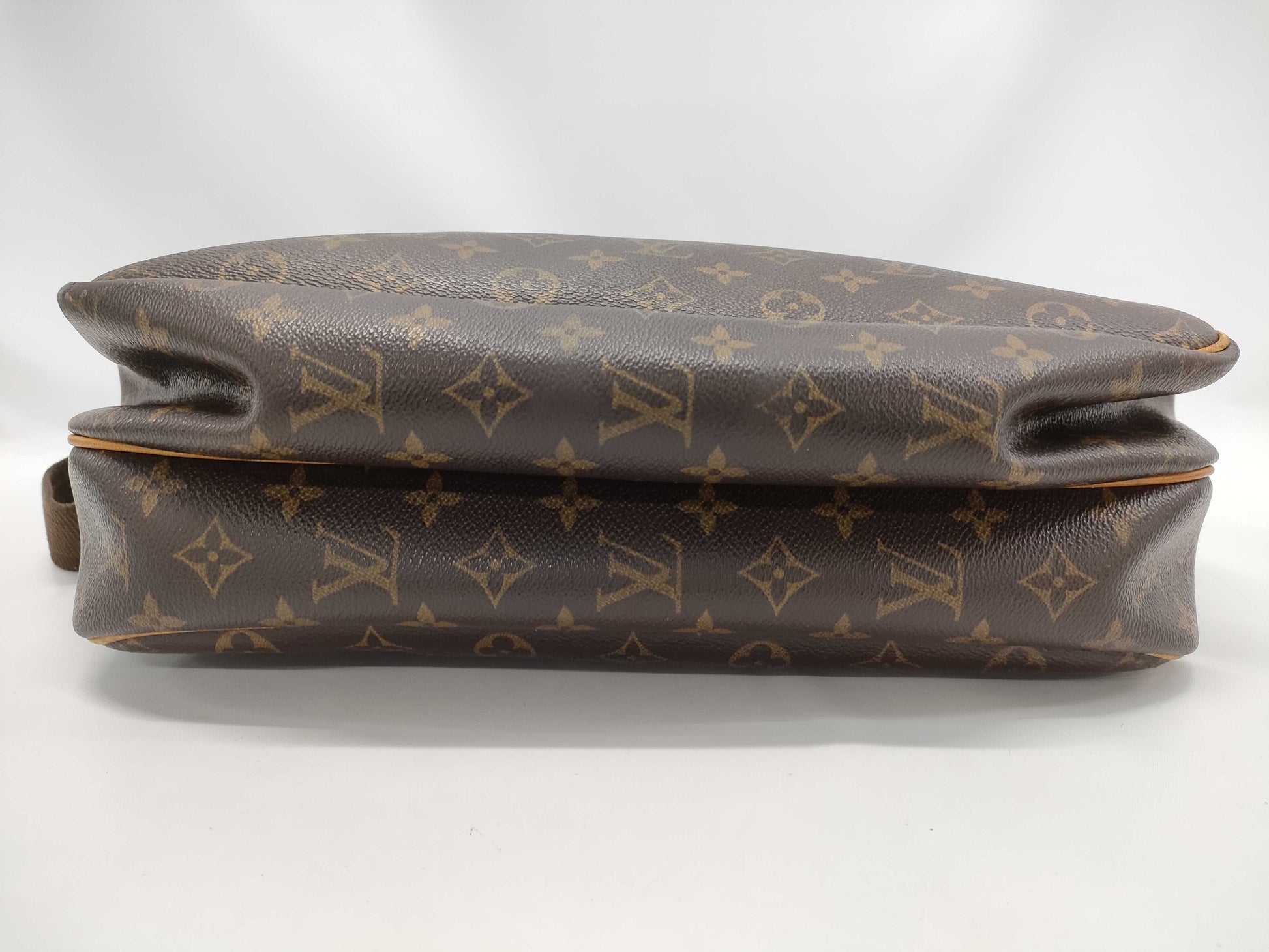 LOUIS VUITTON M45252 Monogram Reporter GM Shoulder Bag