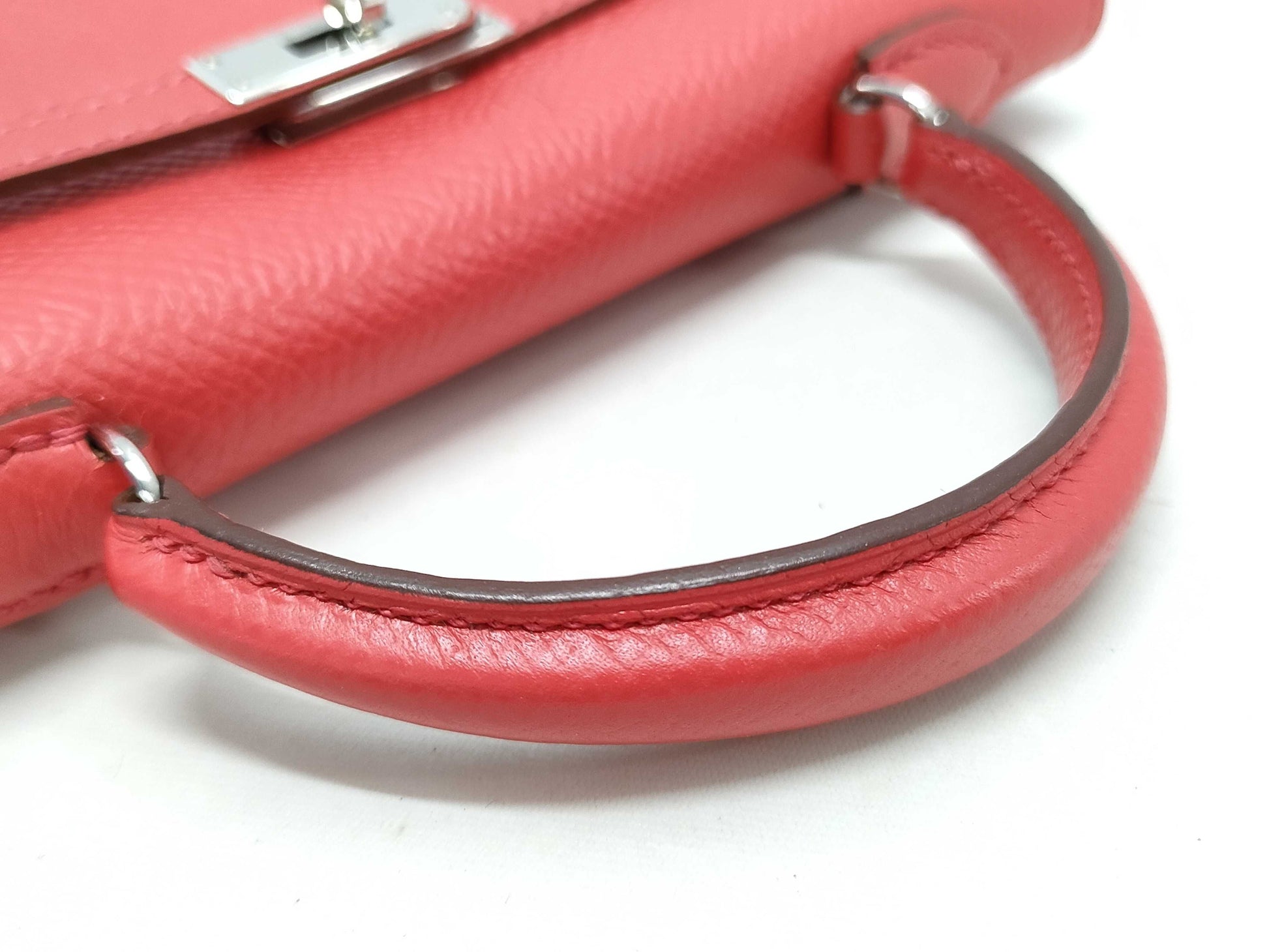 HERMES Kelly Mini Mini Kelly 15 Shoulder Bag in Epsom Leather, Rouge Kazak Leather, Silver Hardware