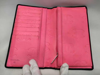 CHANEL Cambon Bifold Wallet with Coco Mark Patent, Black and Pink, 14th Series