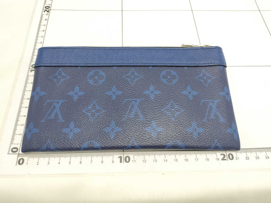 LOUIS VUITTON Taiga Rama Pochette Discovery PM Cobalt M30278 SP4119 Pouch