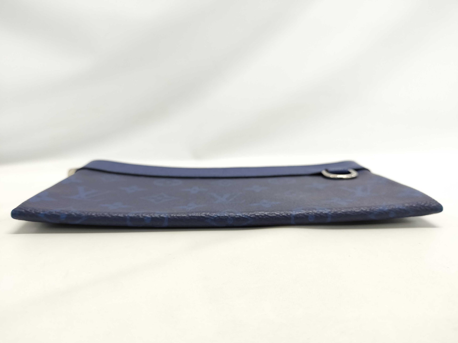 LOUIS VUITTON Taiga Rama Pochette Discovery PM Cobalt M30278 SP4119 Pouch