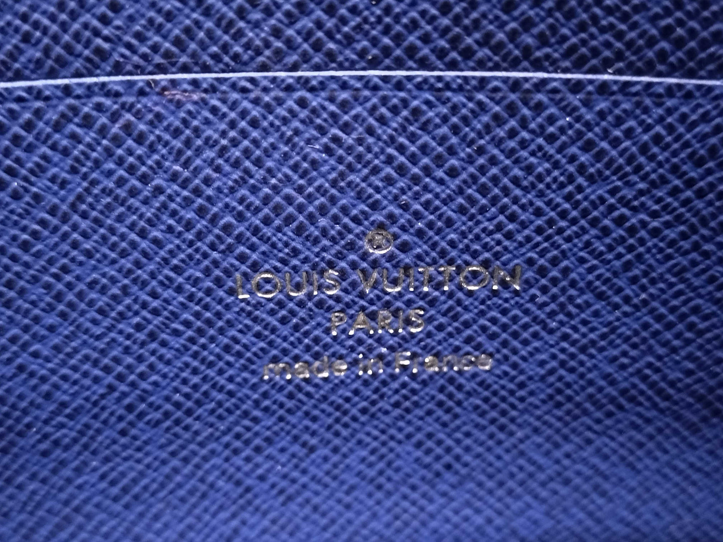 LOUIS VUITTON Taiga Rama Pochette Discovery PM Cobalt M30278 SP4119 Pouch