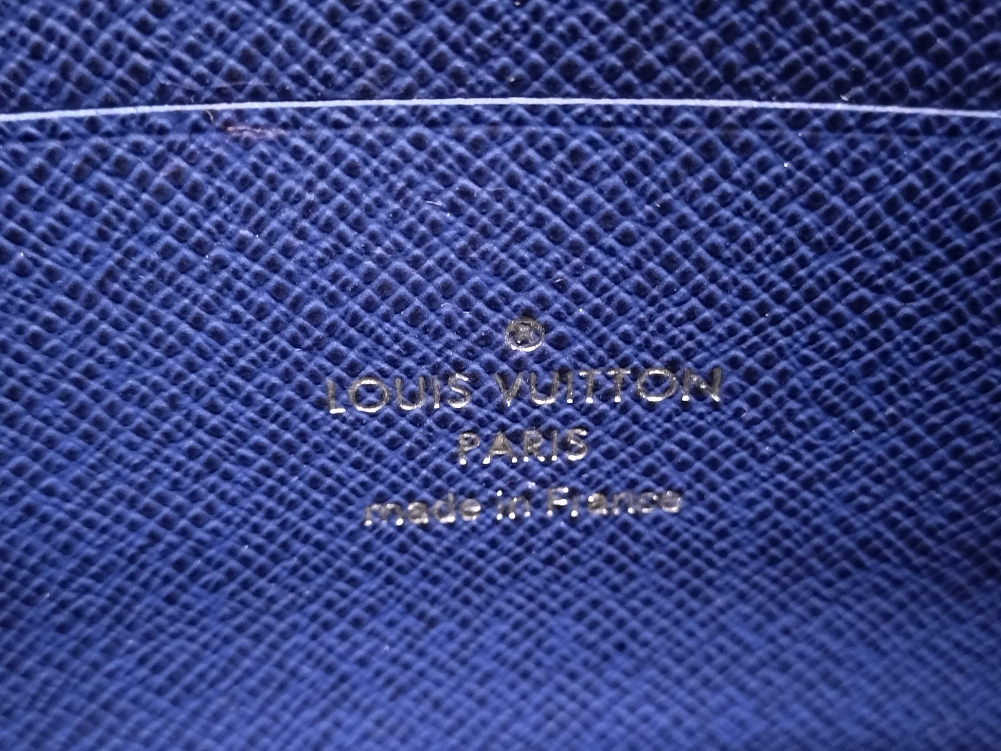LOUIS VUITTON Taiga Rama Pochette Discovery PM Cobalt M30278 SP4119 Pouch