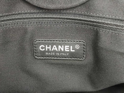 CHANEL handbag