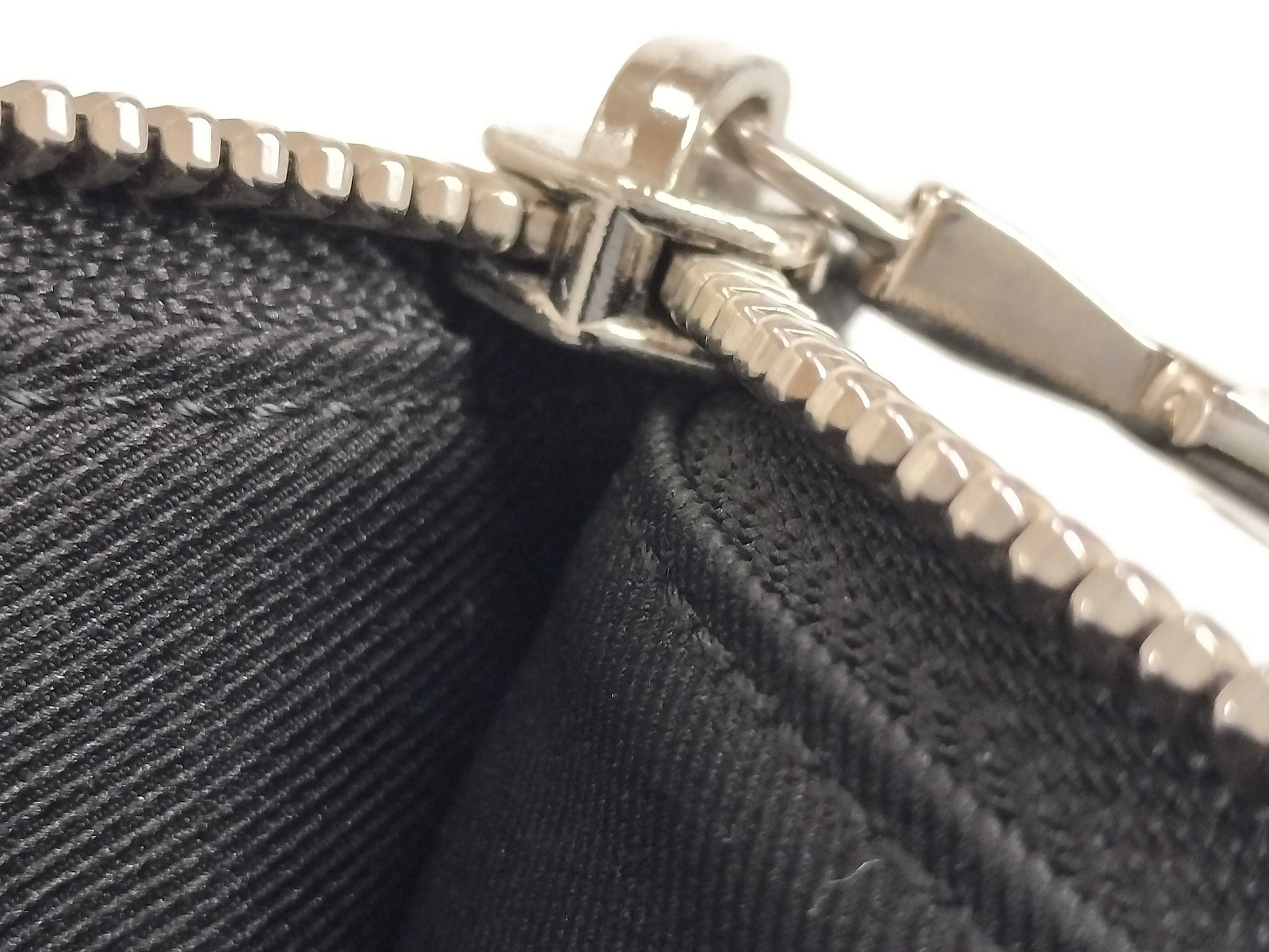 LOUIS VUITTON N61232 Damier Graphite Louis Vuitton Clutch Bag