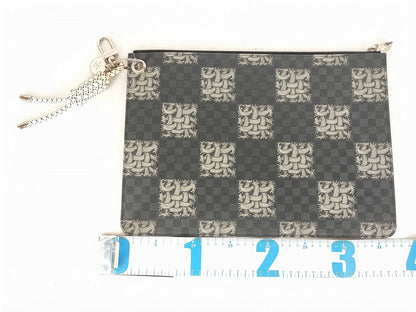 LOUIS VUITTON N61232 Damier Graphite Louis Vuitton Clutch Bag