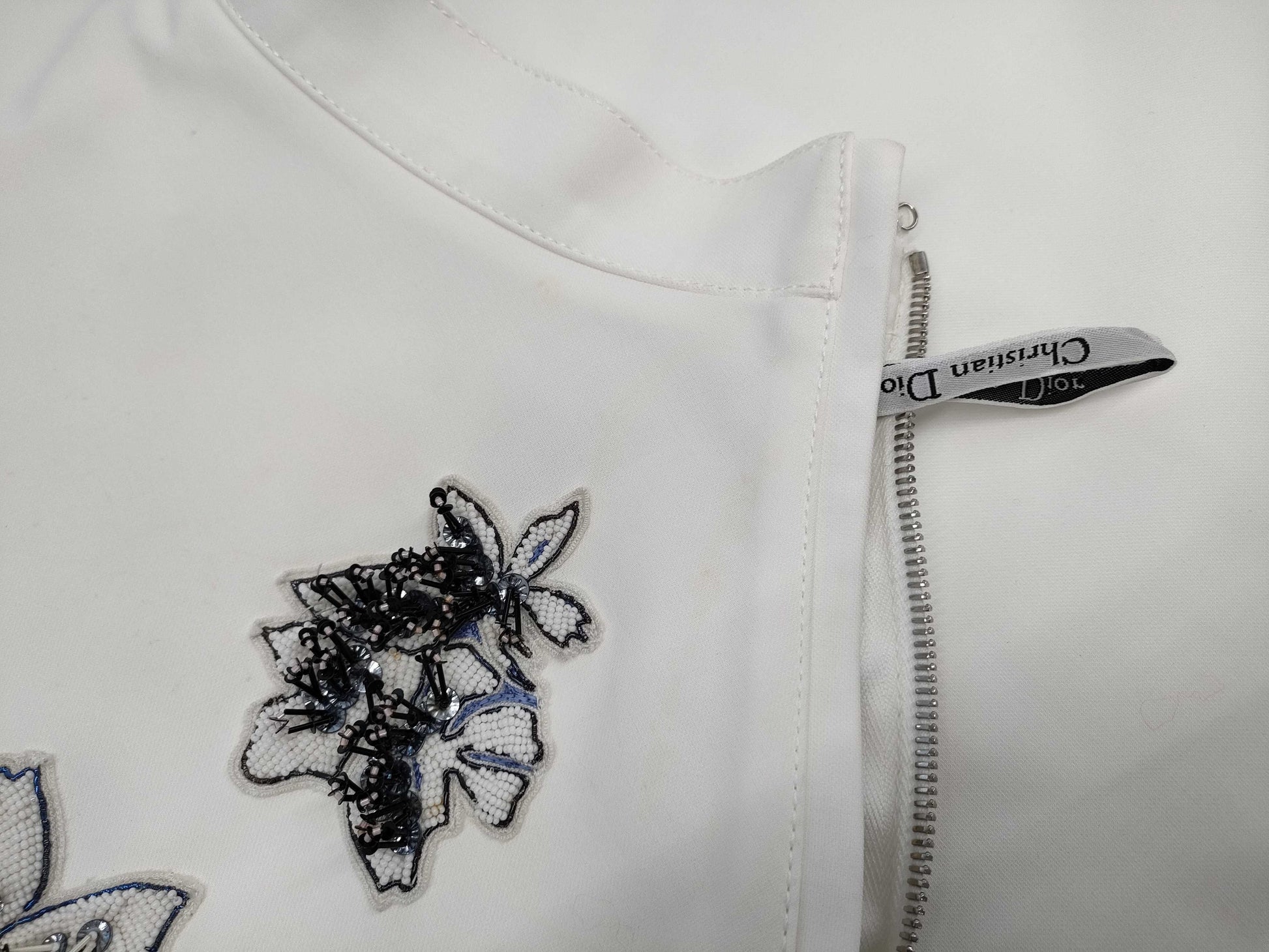 Dior Christian Dior Knee-Length Skirt with Embroidered Flowers, White, Size 38