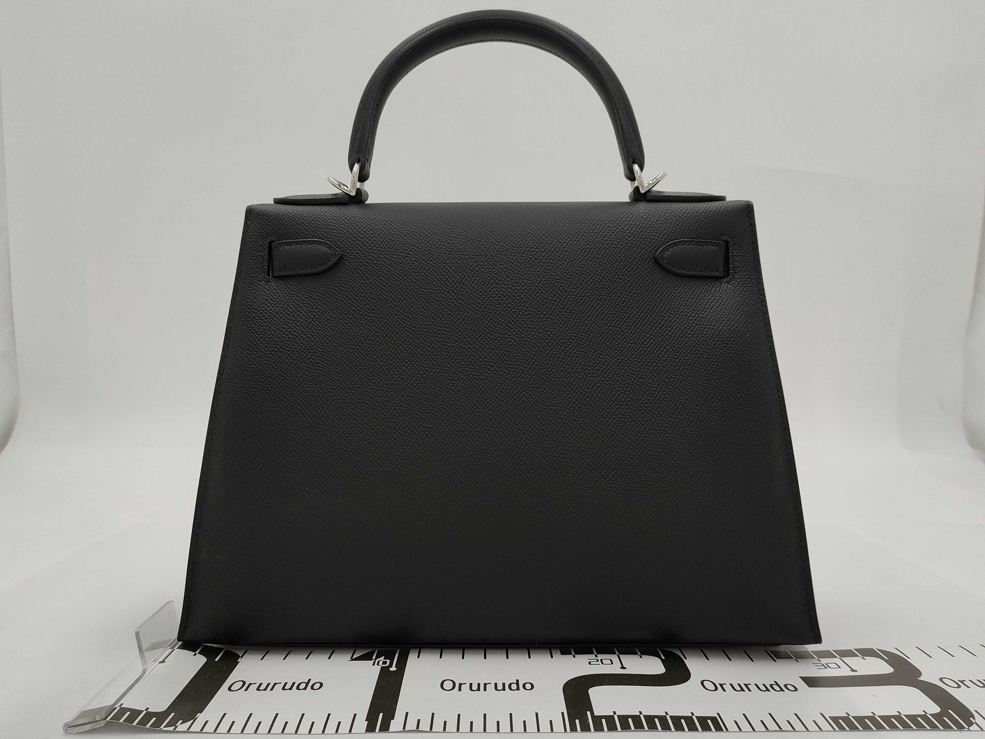 HERMES Kelly 28 Epson Black B-stamped Handbag