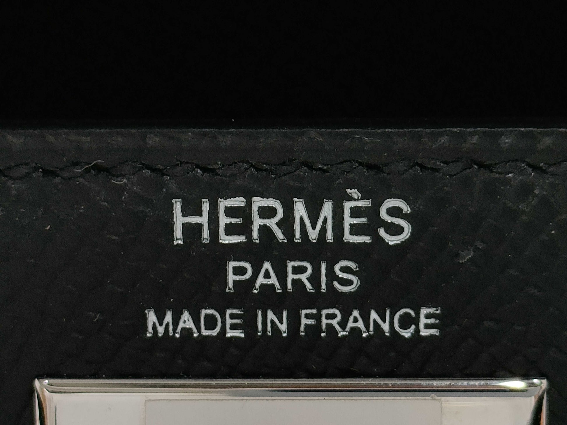 HERMES Kelly 28 Epson Black B-stamped Handbag