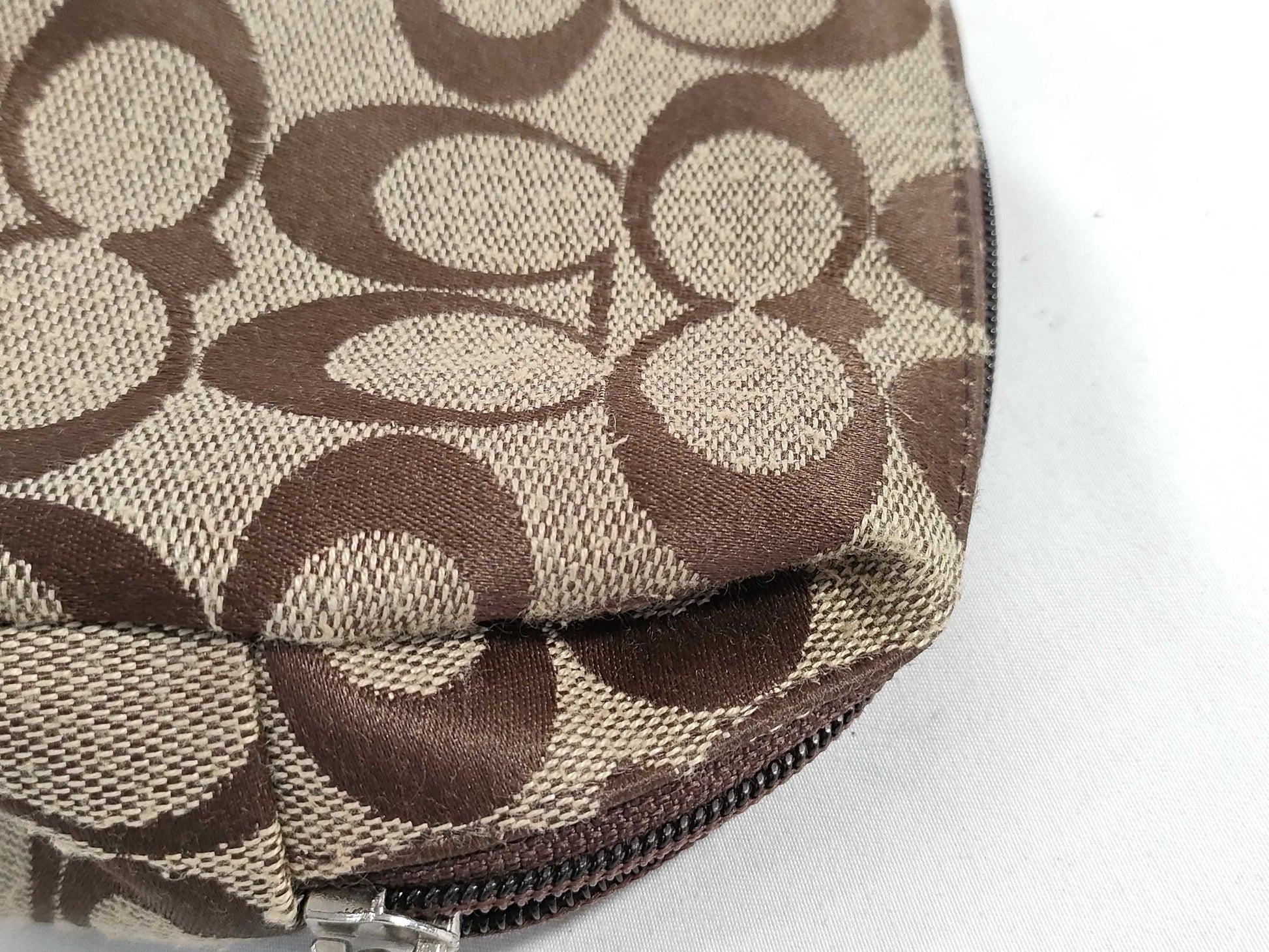 COACH Signature Coach Signature Pouch Pouch