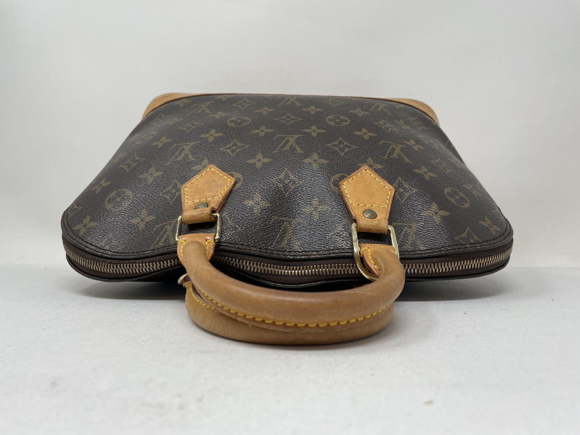 LOUIS VUITTON Alma M51130 Handbag